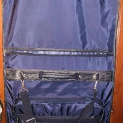 DELUXE PLEAT NYLON & LEATHER NAVY BLUE GARMENT BAG 48 Inches x 22 Inches MULTI ZIPPERED DEEP POUCHES SHOULDER STRAP - UNUSED CARRY ON OR CHECK BAGGAGE