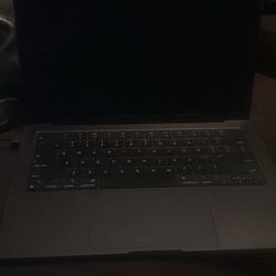 MacBook Pro M2