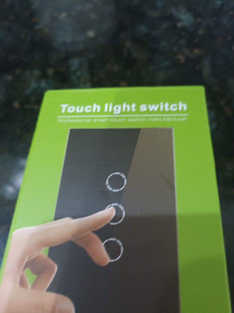 Smart Switch New 3 Gang $10.00