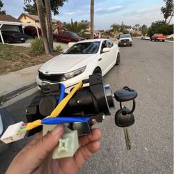 Car Keys/Fobs/Llaves De Autos