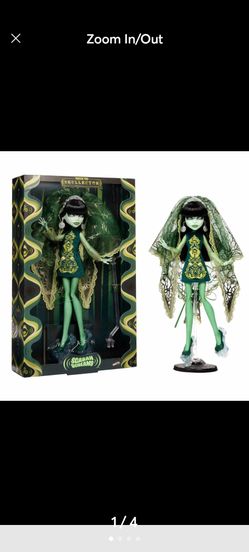 NEW BOX SEALD  Monster High Skullector Scarah Screams Fang Club Doll