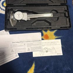 Dial Caliper/Pied 