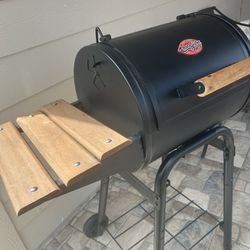 BBQ GRILL/SMOKER WITH COVER& CASE