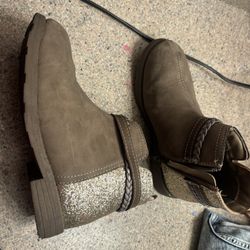 Girls Shoes And Pants 