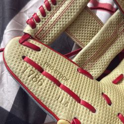 Unused New Wilson  Baseball Glove