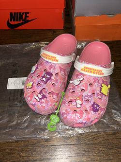 Hello Kitty Crocs *Size 10