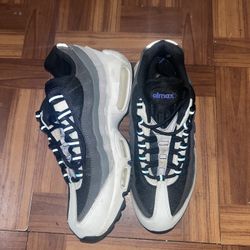 8.5 Used Sneaker Bundle