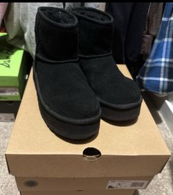 Ugg mini platform