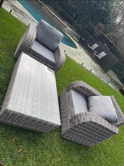 Outdoor Wicker Lounge Set