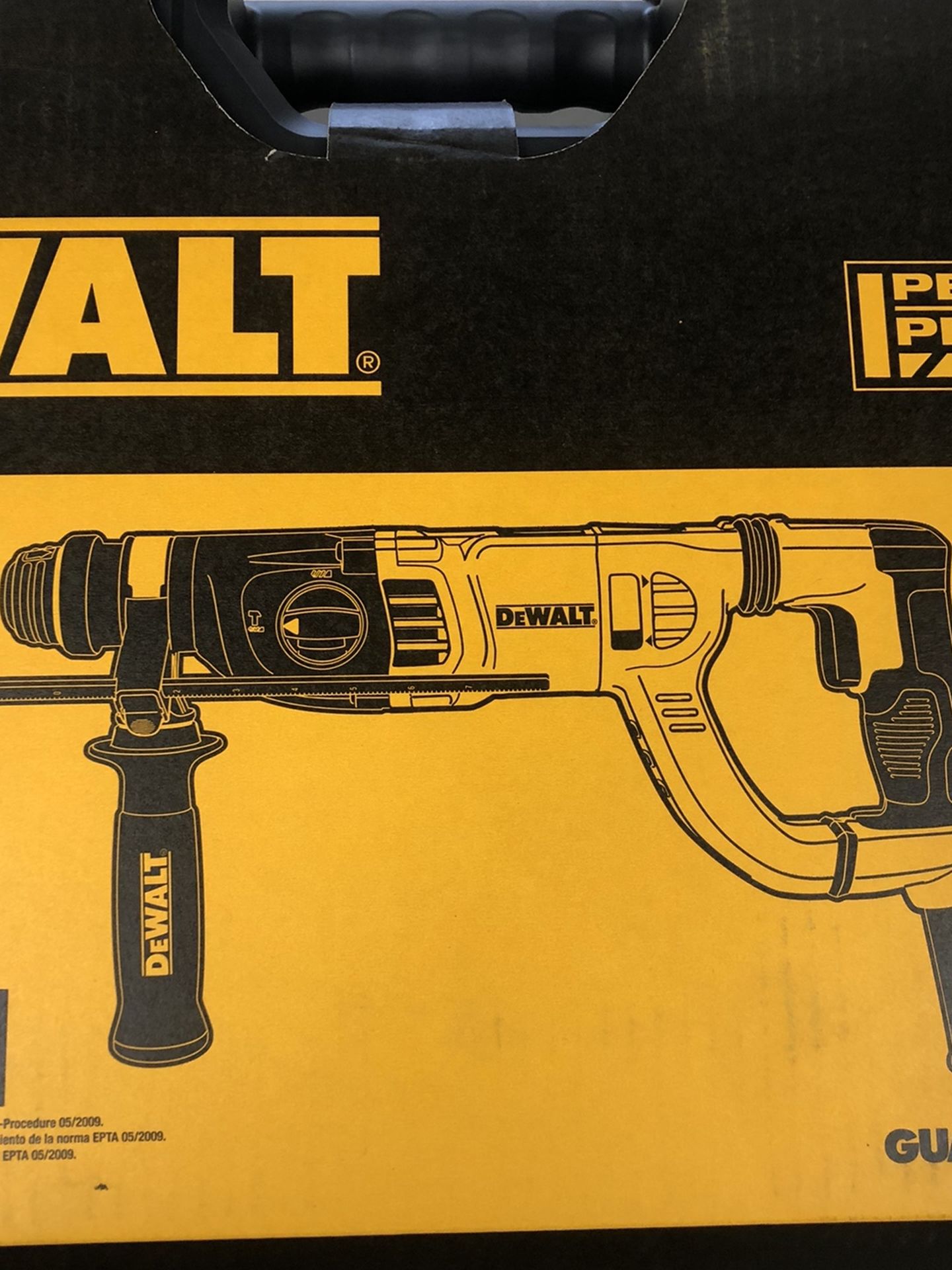 DeWalt 1-1/8” Sds Plus Rotary Hammer Kit