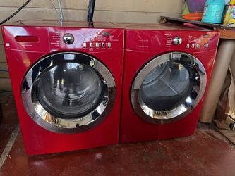 Set Of Washer And Dryer Frigidaire. 