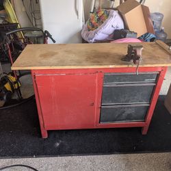 Craftsman Workbench 