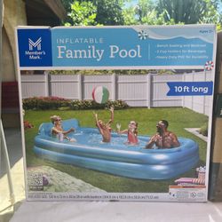 Member’s Mark 10 ft Inflatable Family Pool – New in Box