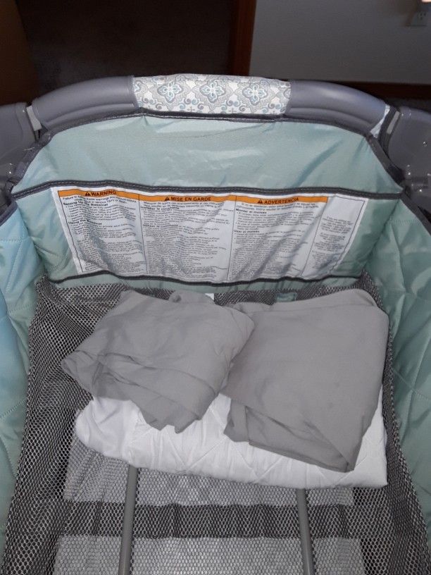 Graco Pack N Play for Sale in Edgewood, WA OfferUp