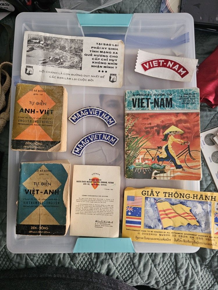 Small Named USMC Vietnam War Advisor Lot