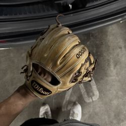 Wilson A2000