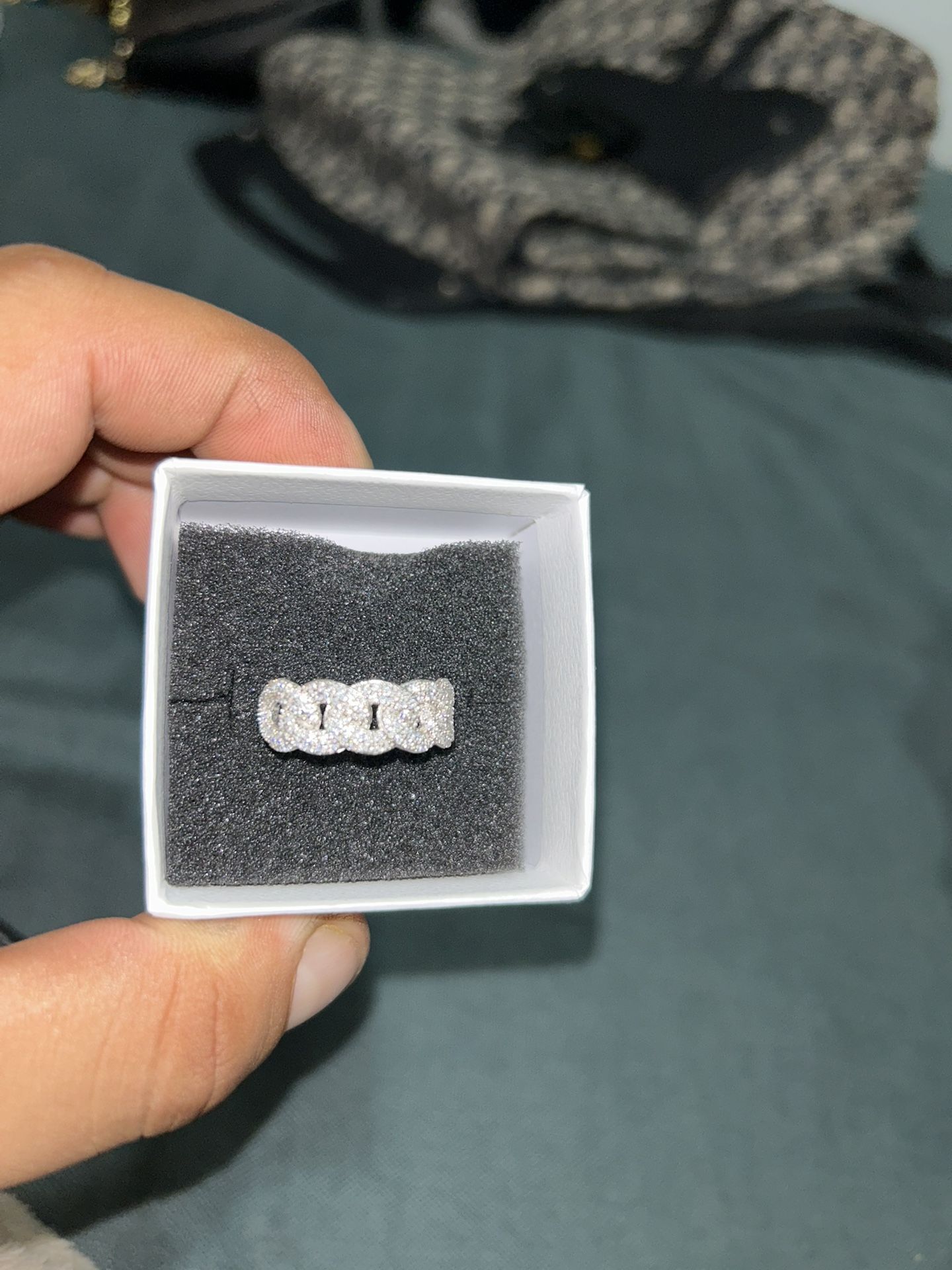 925 Silver Ring With Moissanite Stones