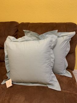 (Brand New)Villa decorative x2