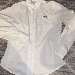 Women’s Columbia Medium Shirt