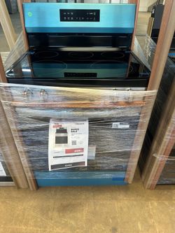 Frigidaire FCRE3062AS Electric Range