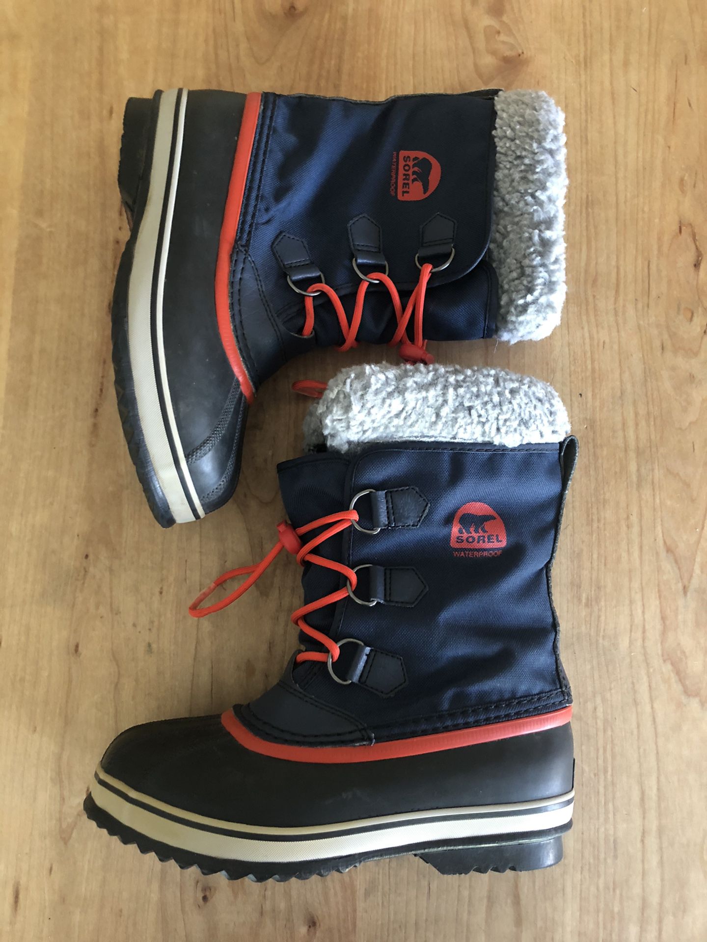 Sorel Waterproof Snow Boots Men's 5 Excellent Condition!!!