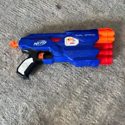 Nerf Dual Strike 