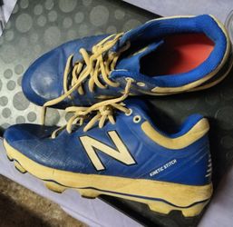 New balance men's sports cleats