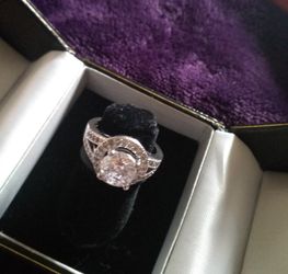 Brilliant Round-Cut 4CTTW Crystal Ring