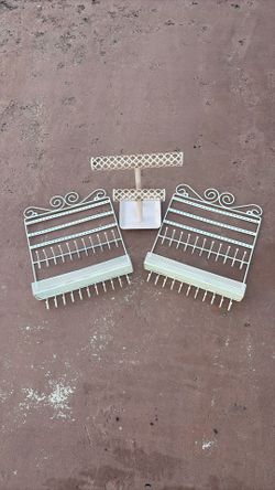 Jewelry Stands