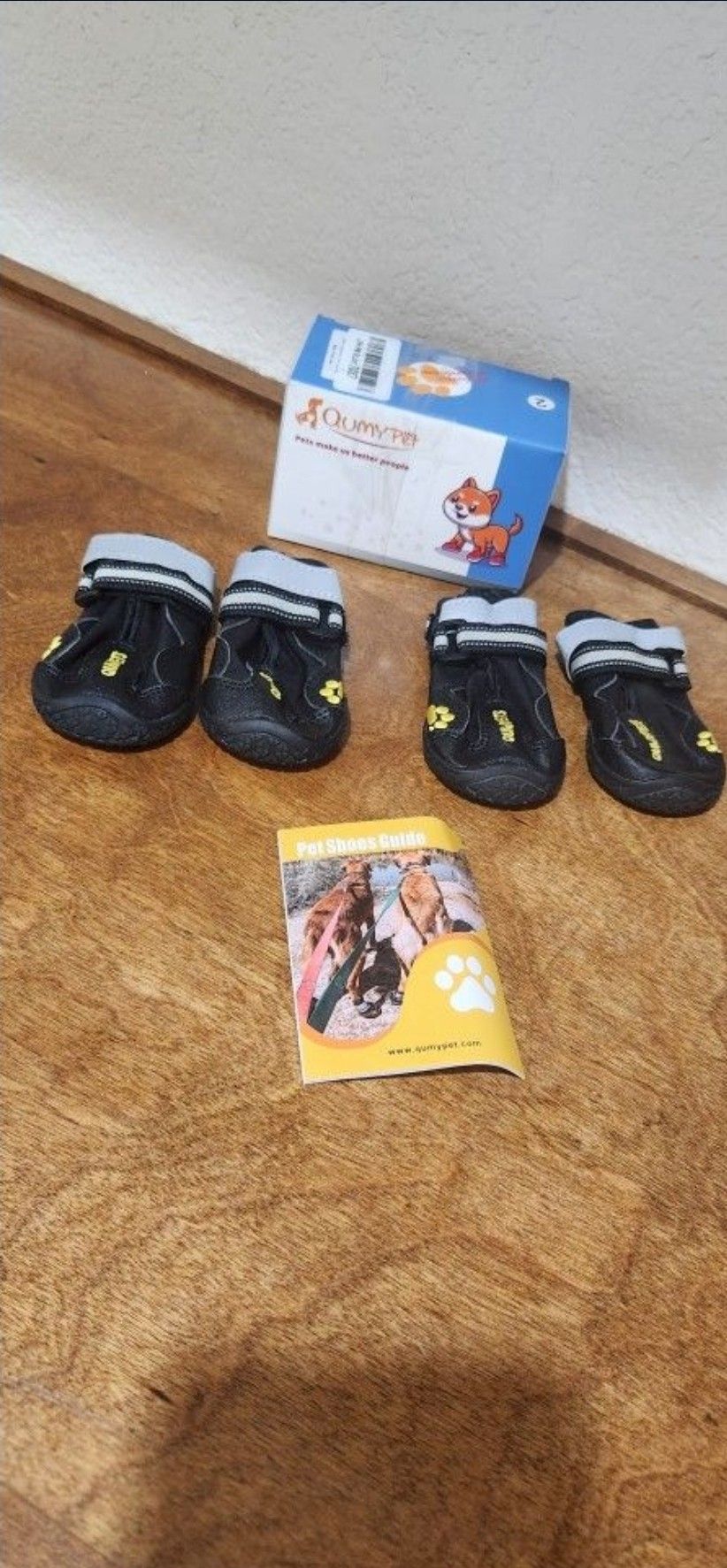 QUMY Dog Shoes for Large Dogs, Medium Dog Boots & Paw Protectors for Winter Snowy Day, Summer Hot Pavement, Water-Resistant in Rainy Weather, Outdoor