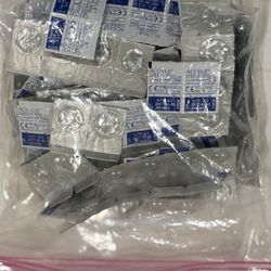 Lot Of 177 Acuvue Daily Wear Contacts, -4.75, 8.5