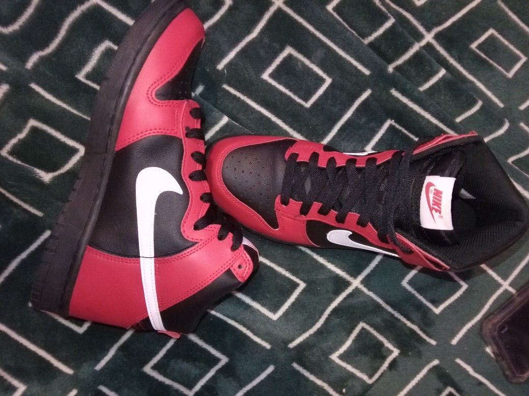 Nike High Tops Y 6.5