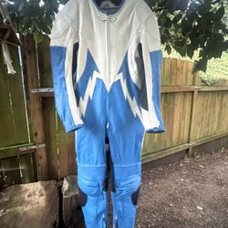 AGV Sport One-Piece Motorcycle Leather Suit – Blue/White Lightning – Size EU 60 / US  L-XL