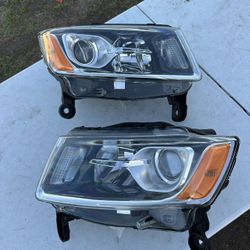 Jeep Grand Cherokee 14-16 New Headlights 