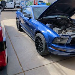 2005 Ford Mustang Or Best Offer