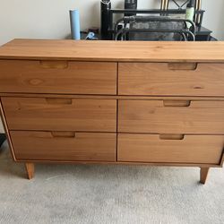 6-Drawer Wood Dresser - Gently Used 