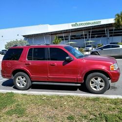 2004 Ford Explorer