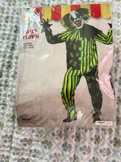 Costume