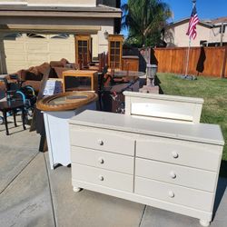 ☆ MOVE OUT SPECIAL ☆ FREE Everything Must Go