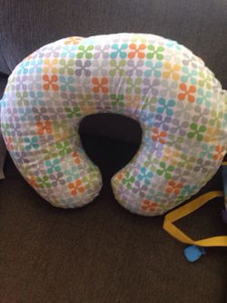 Breastfeeding pillow