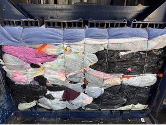 Unsorted Used Clothing Bale- 1030 LBS.