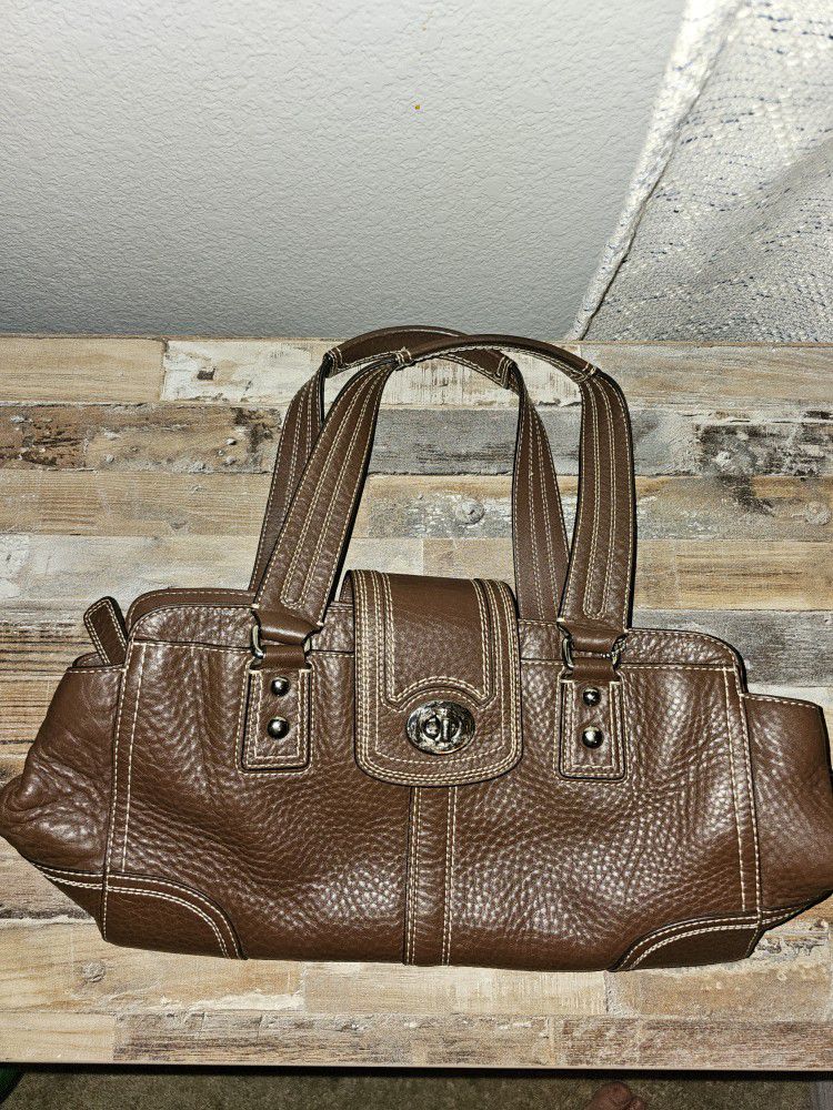 Coach Hamptons brown leather Purse