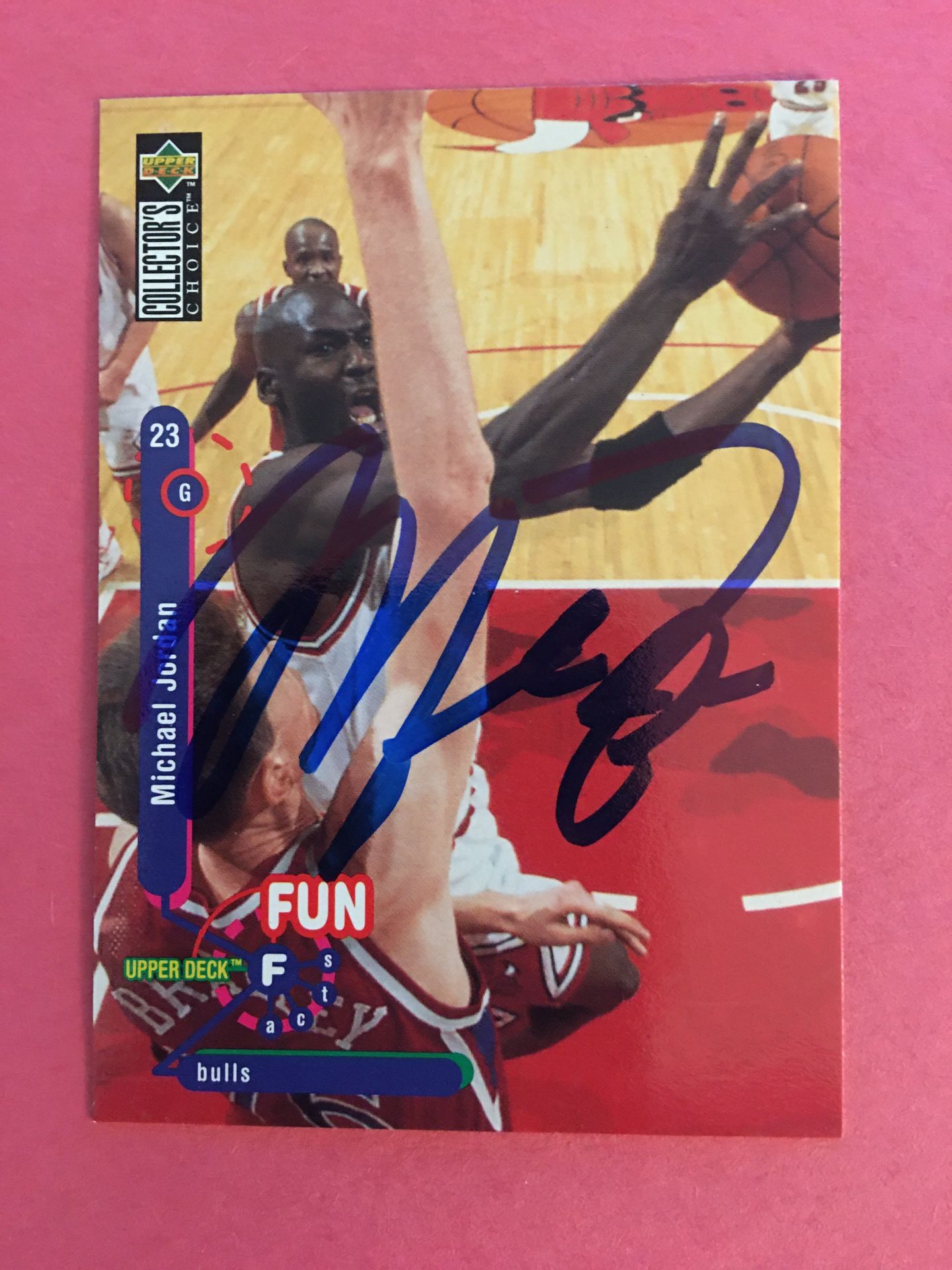 Autograph Card Signed By Michael Jordan.