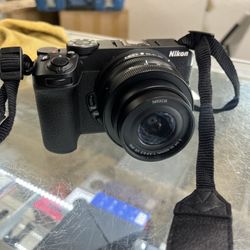 Nikon Z30 Mirrorless Digital Camera 20.9 MP with 16-50mm Lens Pre Owned Good