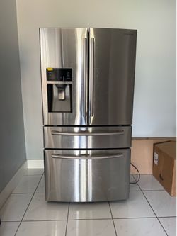 Samsung French Door Refrigerator – Large Capacity