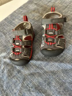 Keen Boys Sandals Size 5