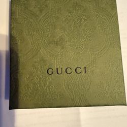 New  Unused GUCCI Wallet 