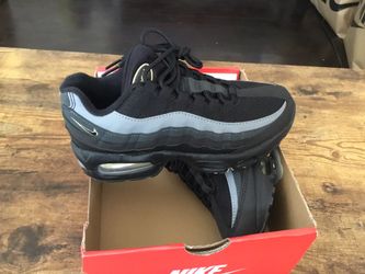 New Kid’s Nike Air Max 95 size 4.5Y/6W