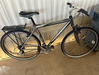Trek 7200 bicycle