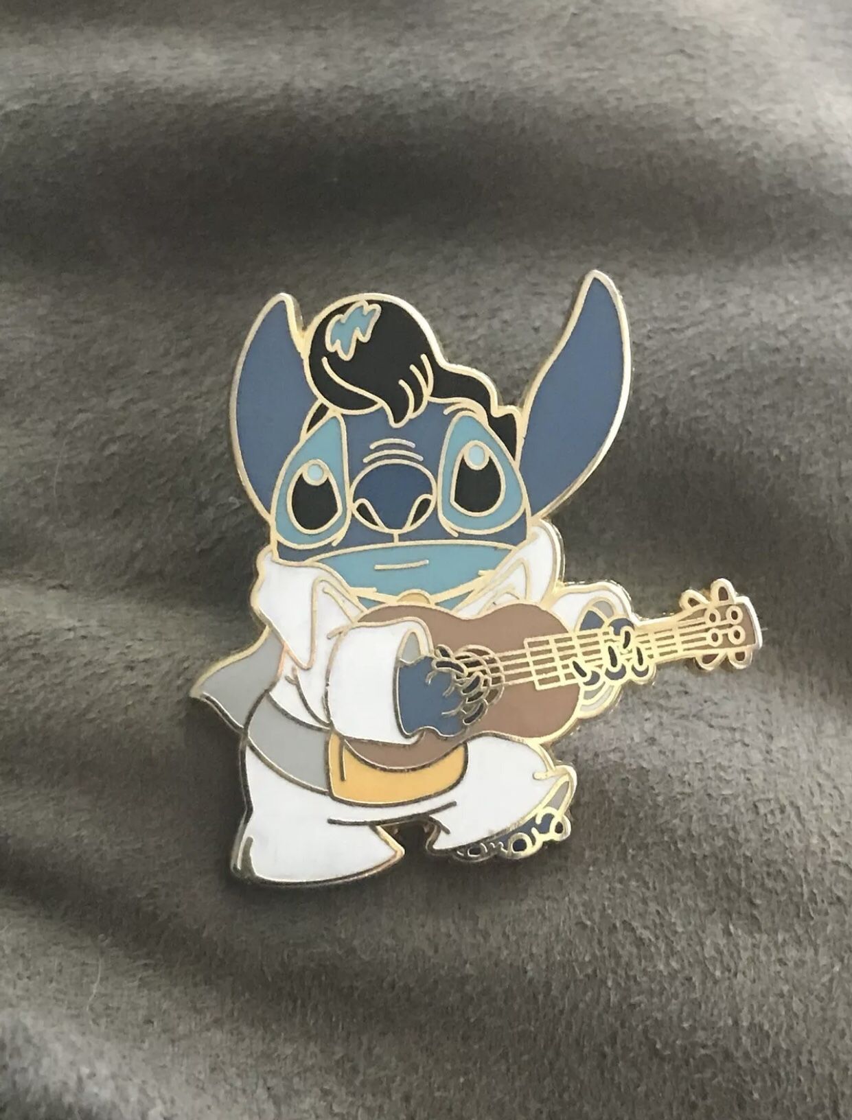 Lilo & STITCH All Shook Up as ELVIS with GUITAR Disney 2003 Pin